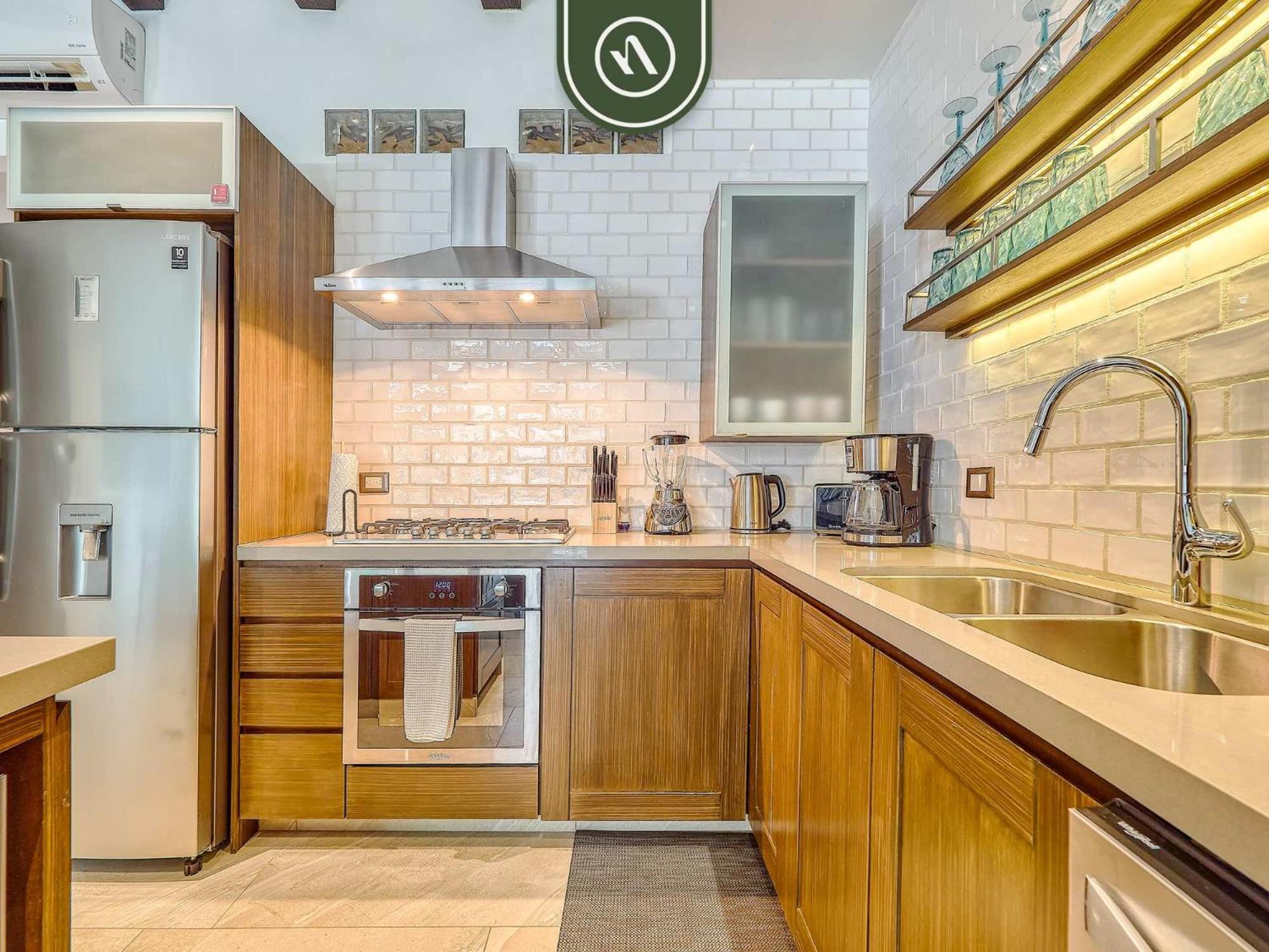 Luxury 2br In Romatic Zone - Rooftop Pool Apartment *