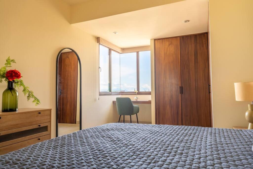 Hidden Park - 7th Floor With Rooftop Pool At Versalles Apartment *