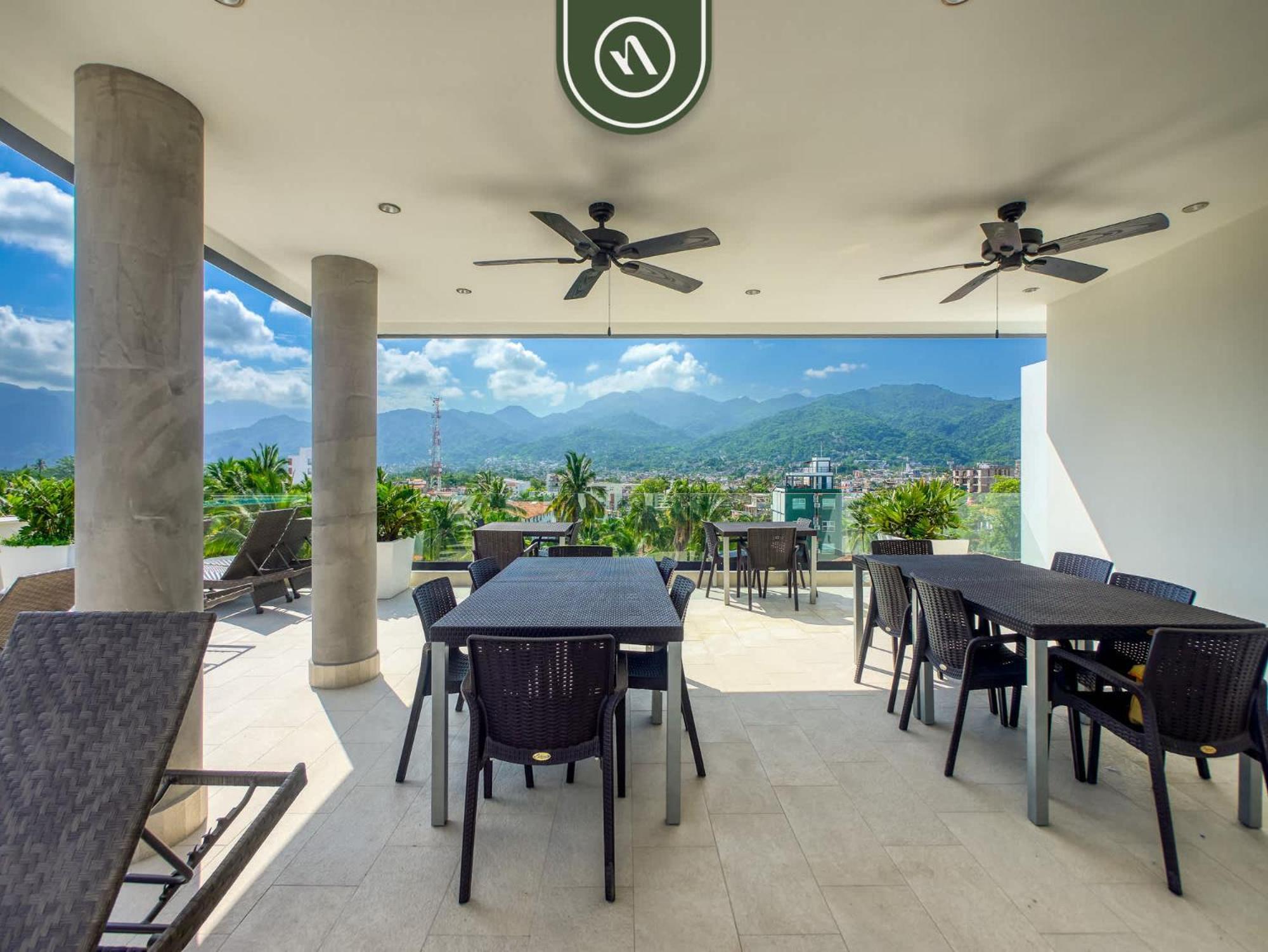 Amazing 2 Bedroom In Versalles - Rooftop Pool Apartment *