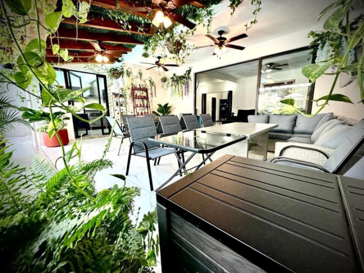 Villa Entire In