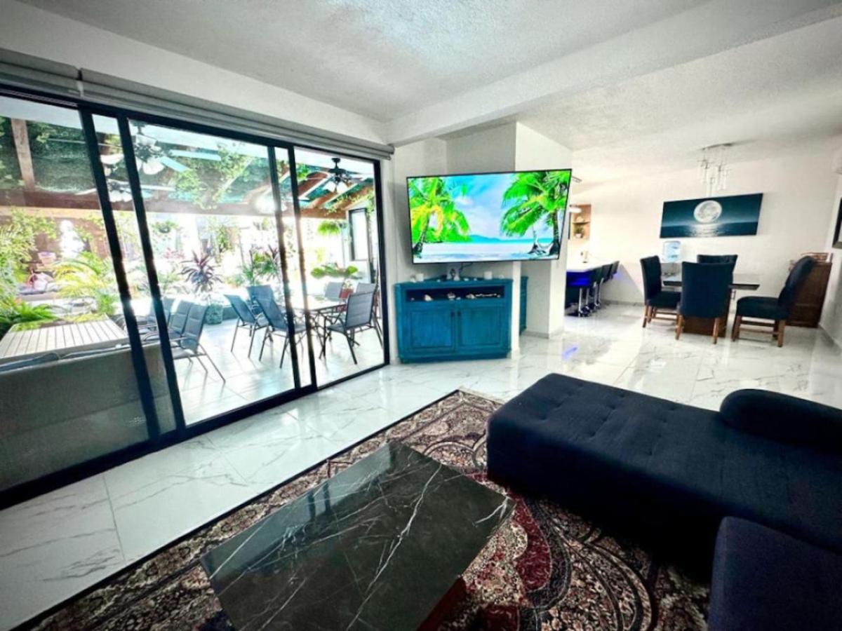 Villa Entire In