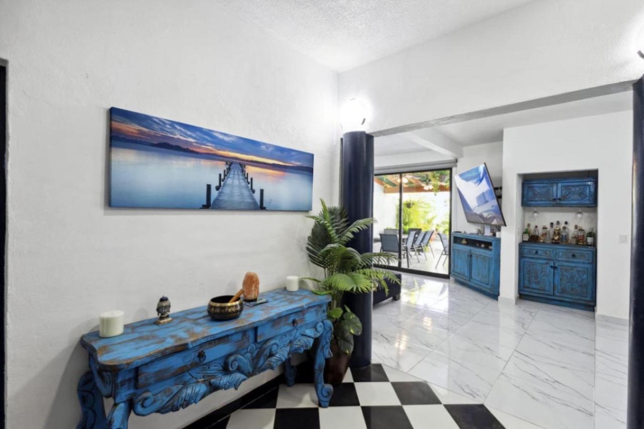 Villa Entire In