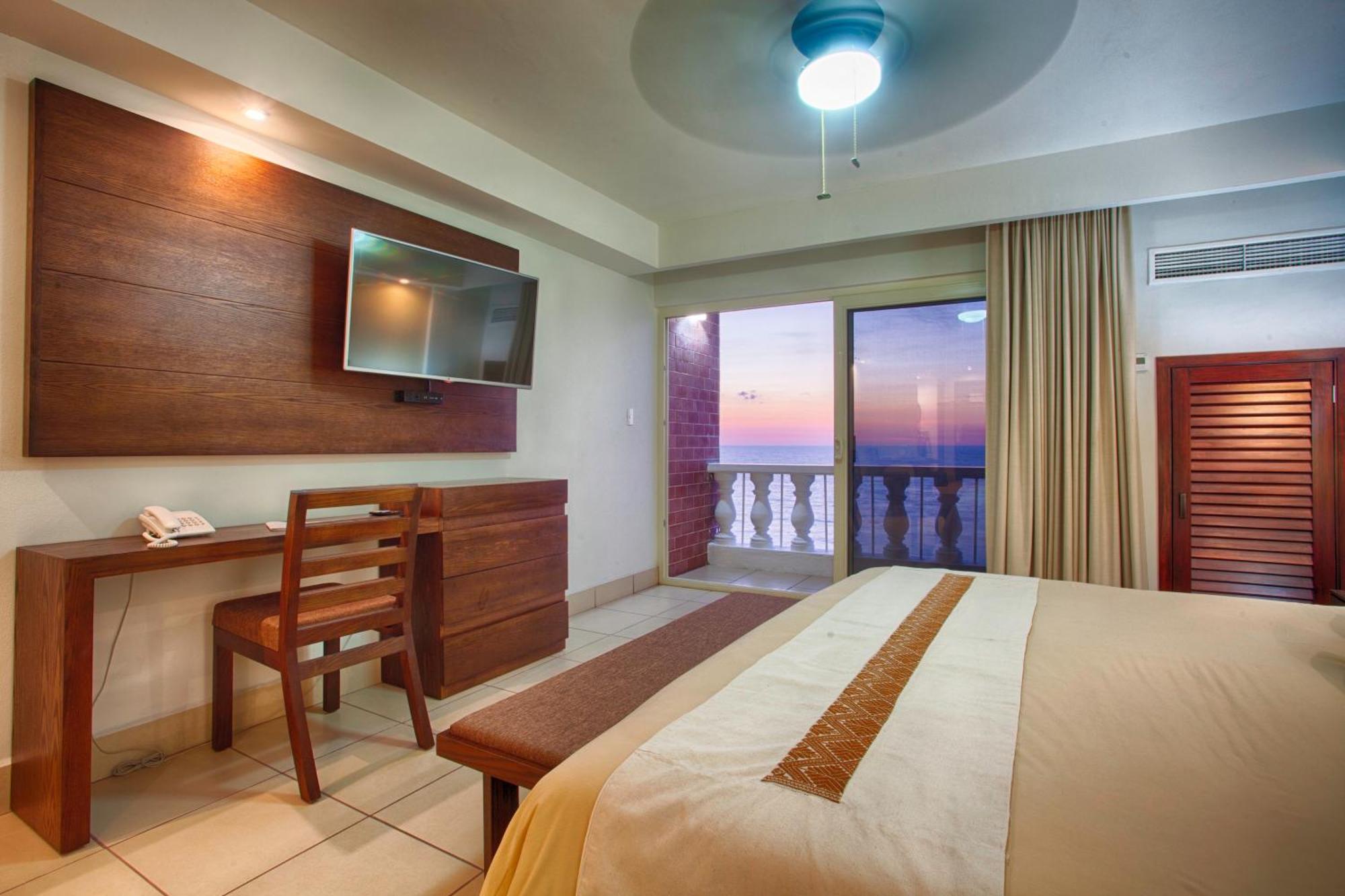 Costa Sur Resort, Classico Collection By Sonesta 3* Puerto Vallarta