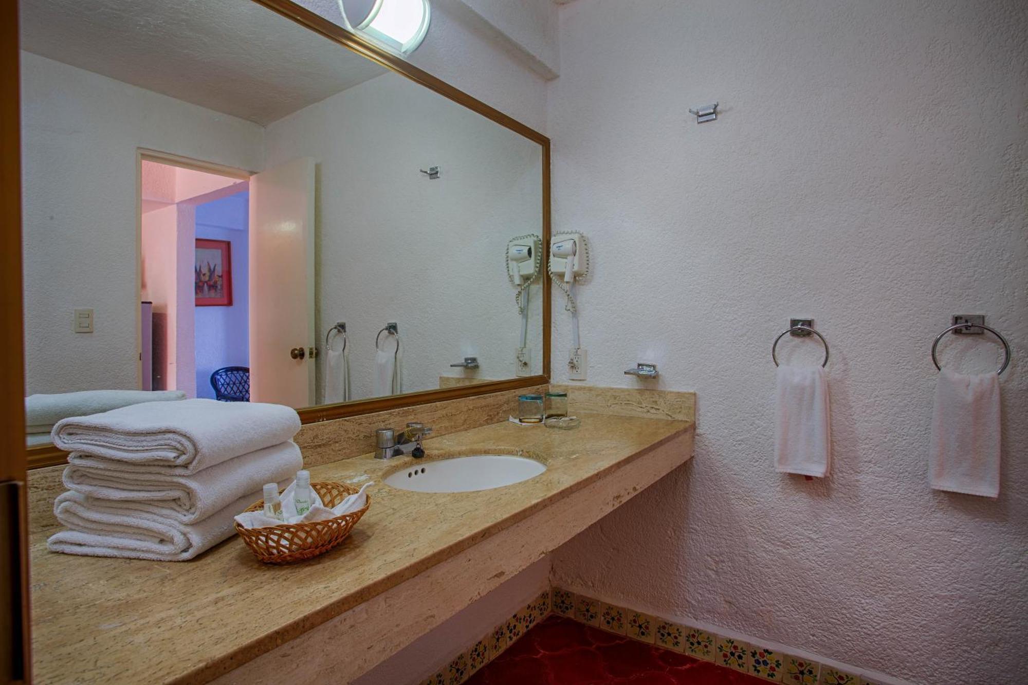 Costa Sur Resort, Classico Collection By Sonesta Hotel Puerto Vallarta