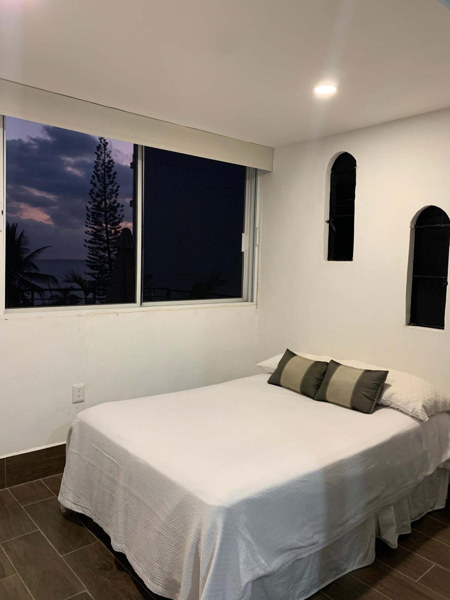 2 Bedroom Penthouse Paradise Near The Apartment