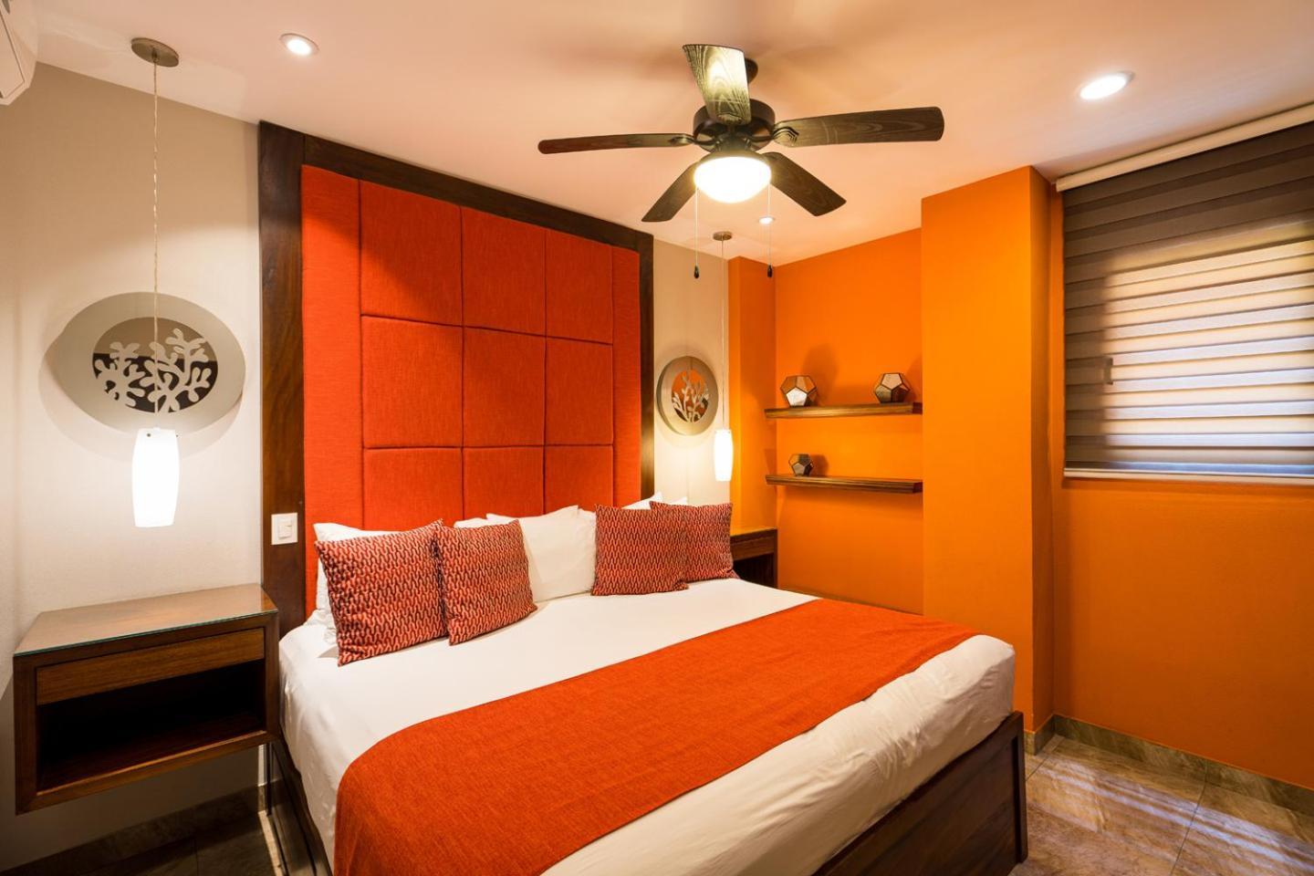 Pinnacle 220 Hotel Puerto Vallarta
