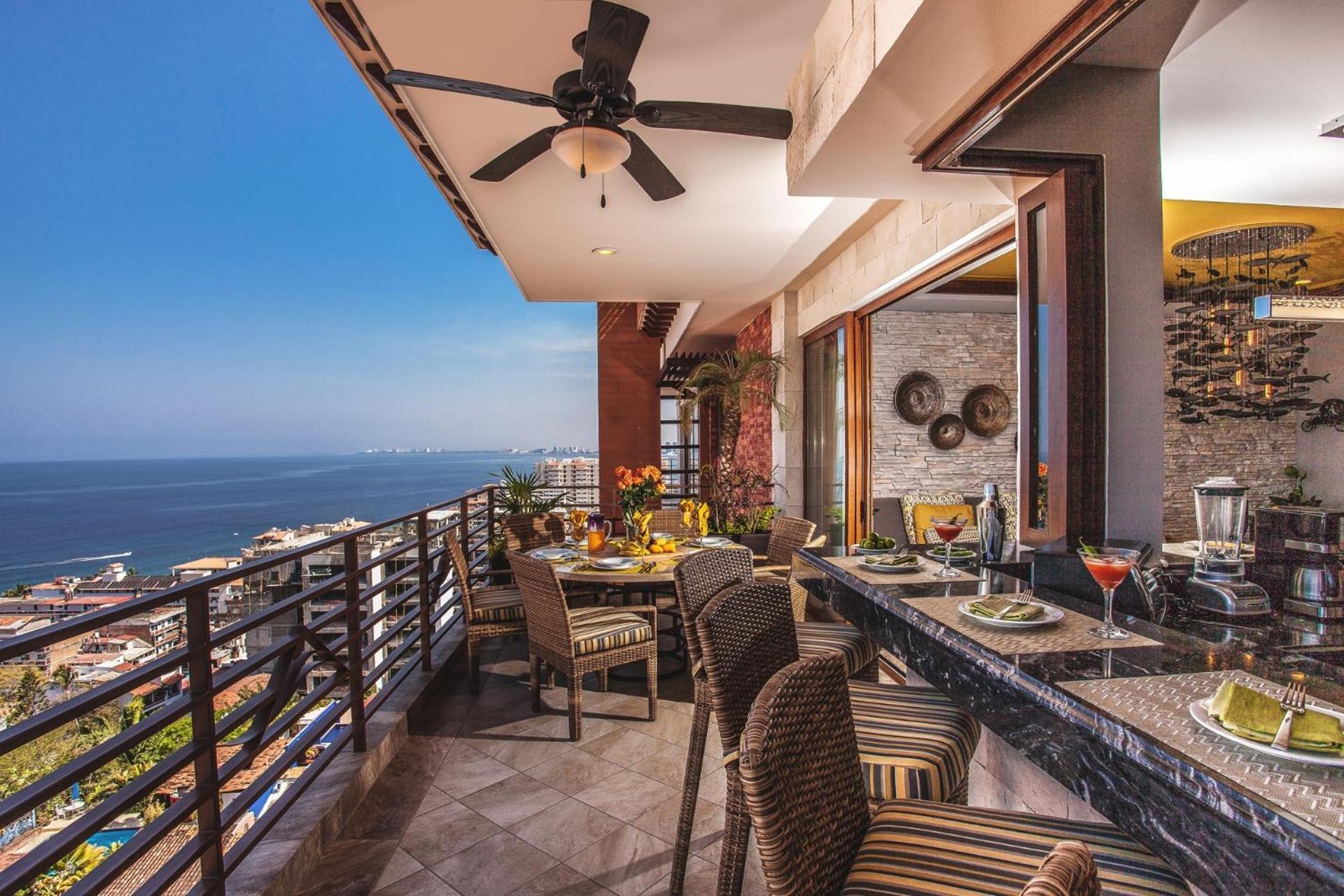 Hotel Pinnacle 220