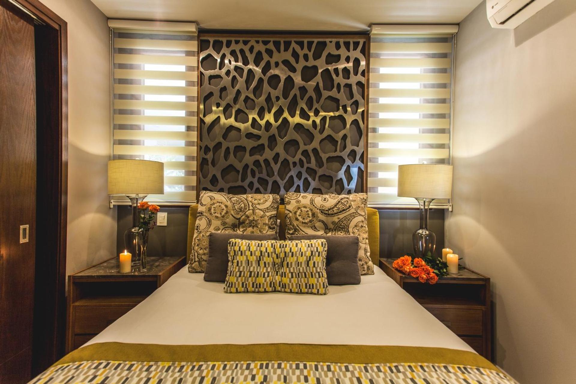 Pinnacle 220 Hotel 4*