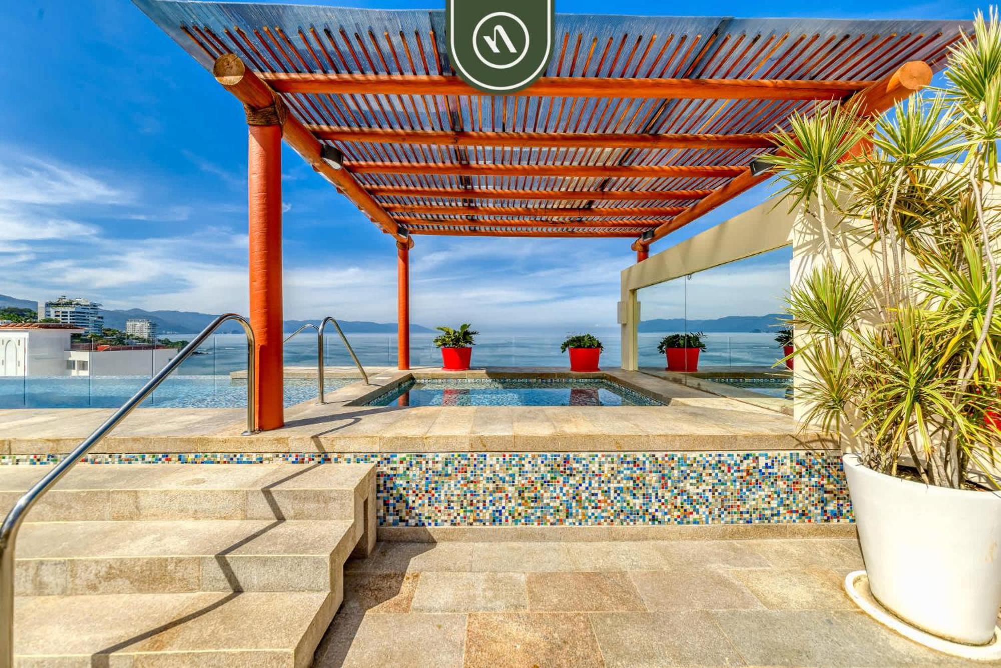 Amazing 1 Bedroom - Rooftop Pool - Bay View * Puerto Vallarta