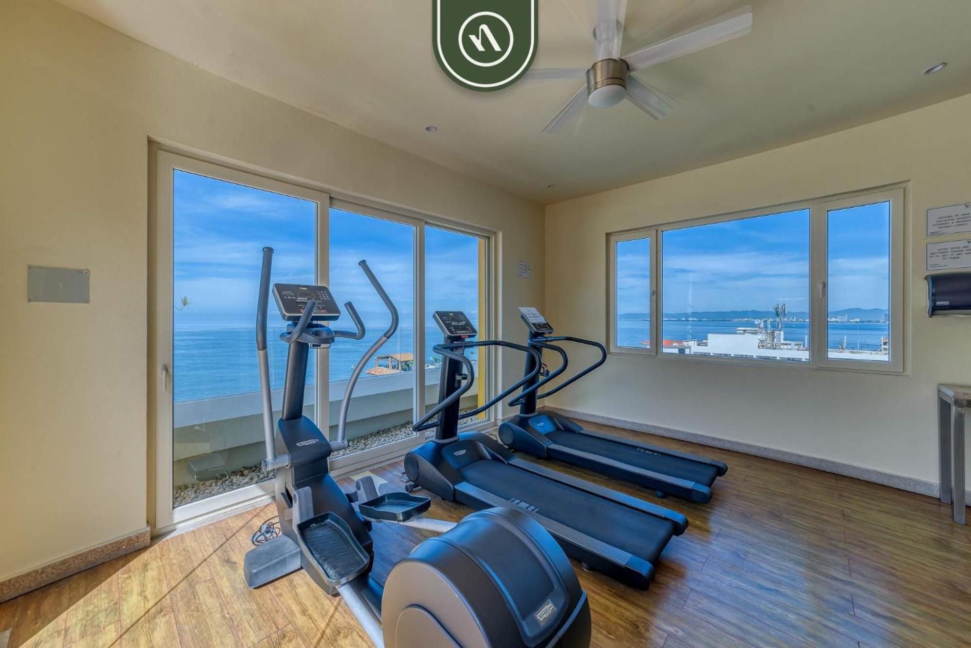 Amazing 1 Bedroom - Rooftop Pool - Bay View