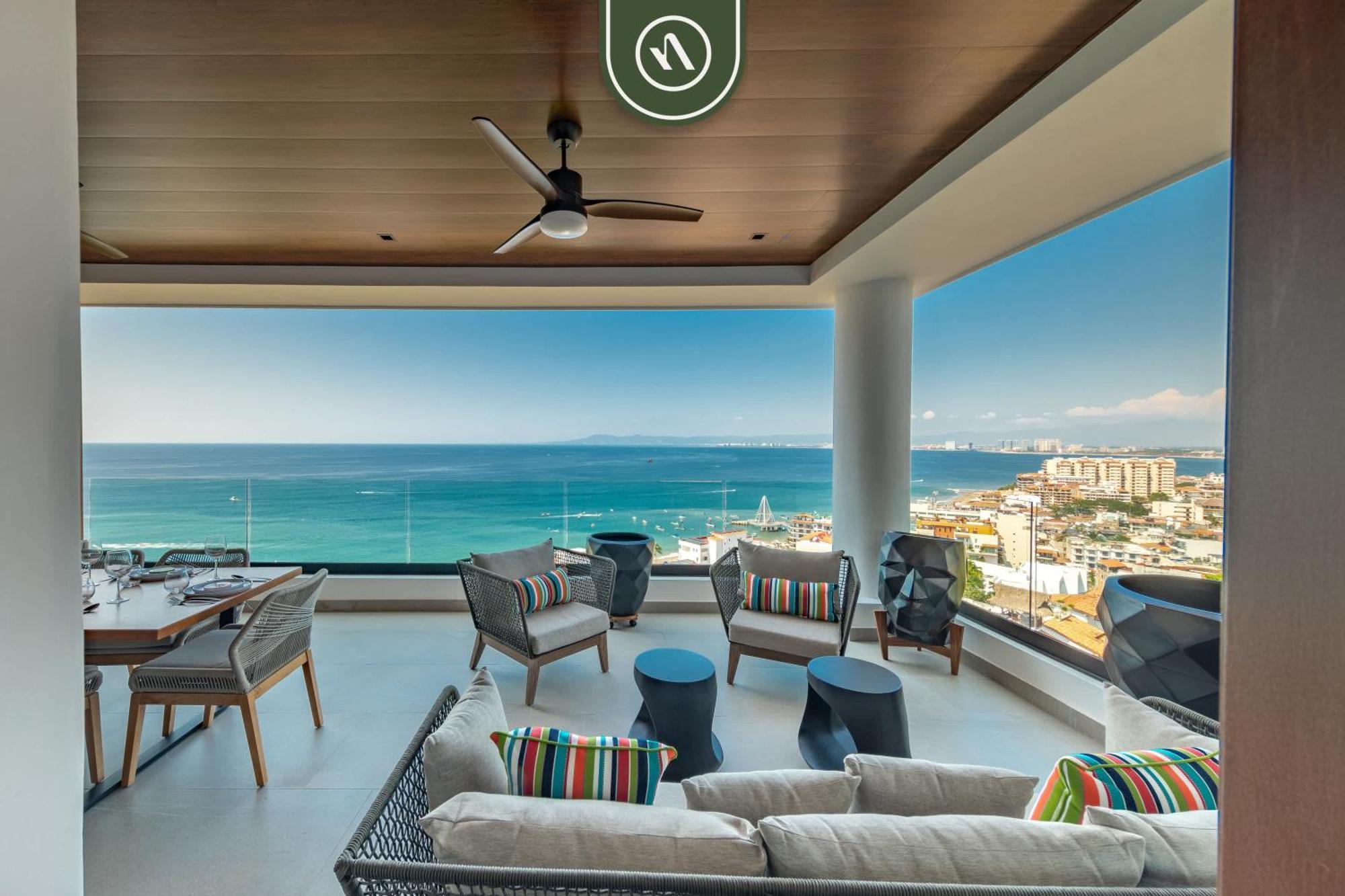 Luxury 2 Bedroom With Beachview - Rooftop Pool Puerto Vallarta