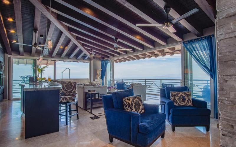 Pinnacle At Zona Romantica Apartment *
