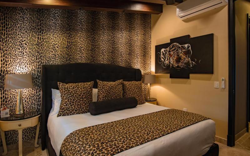 Pinnacle At Zona Romantica Apartment