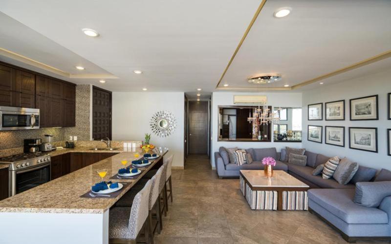 Pinnacle At Zona Romantica Apartment