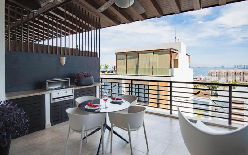 Pinnacle At Zona Romantica Apartment *