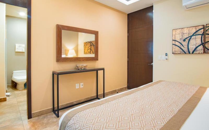 Pinnacle At Zona Romantica Apartment Puerto Vallarta