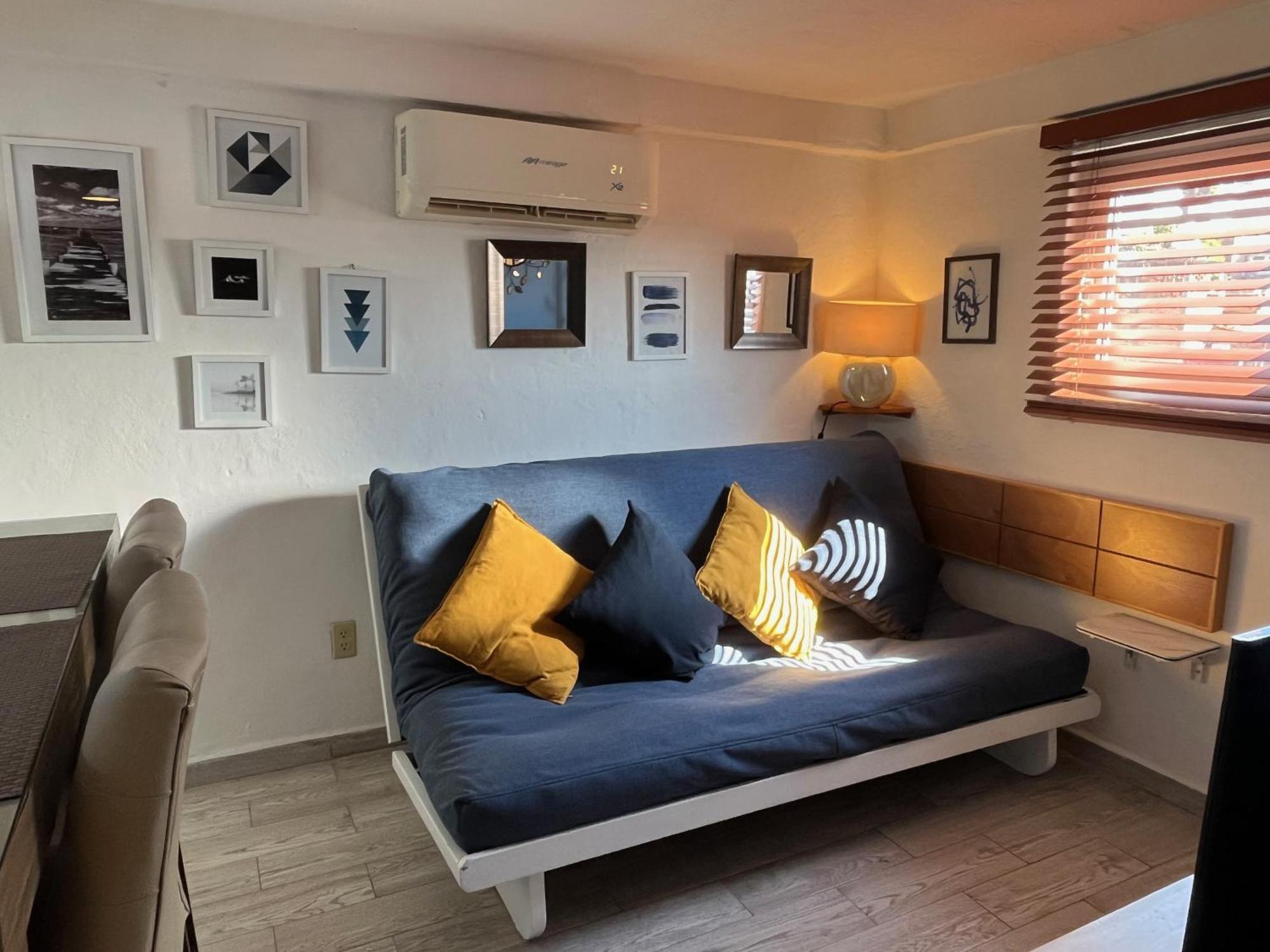 Le Petit Bonheur Terrace - Private Calm And View *