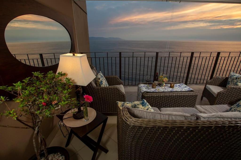Spectacular In Grand Venetian Apartment *