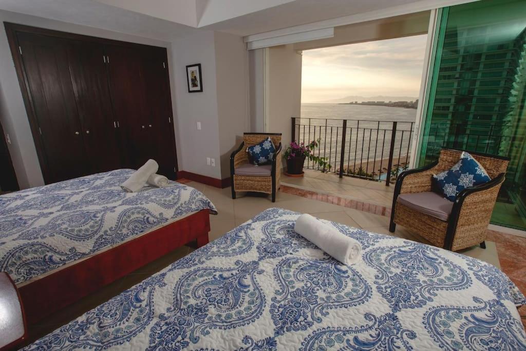 Apartment Spectacular In Grand Venetian Puerto Vallarta