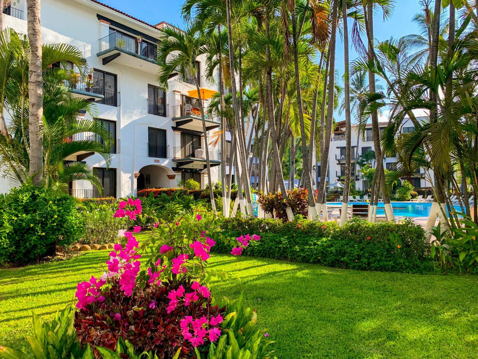 Hotel Puerto De Luna Pet Friendly&family Puerto Vallarta