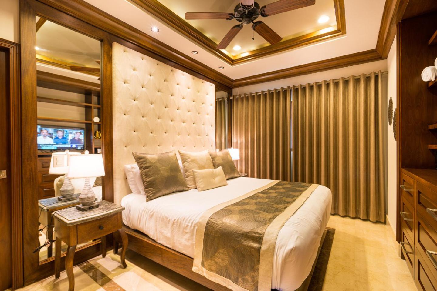 Pinnacle 220 4*