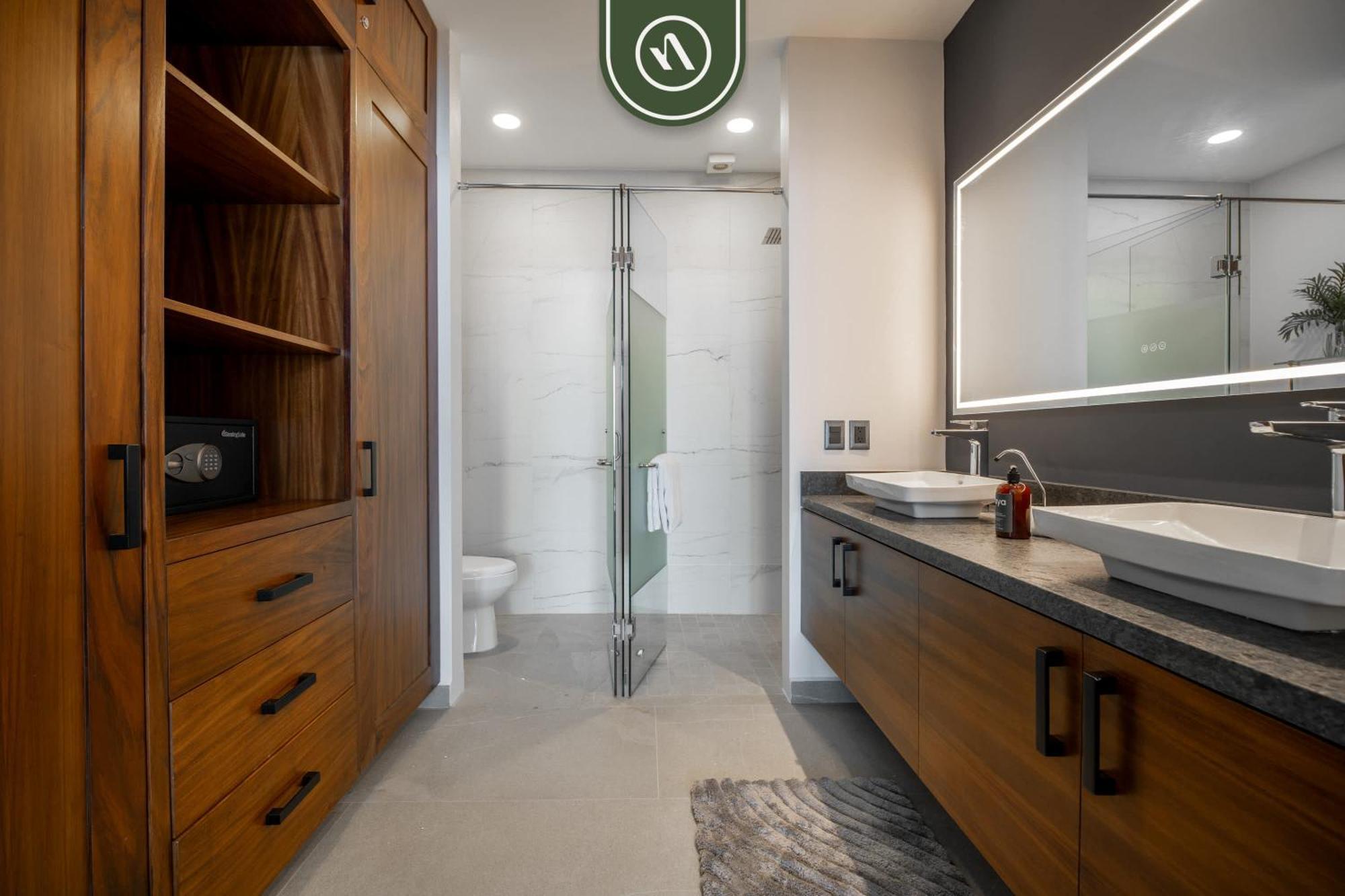 Luxury 2 Bedroom With Beachview - Rooftop Pool *