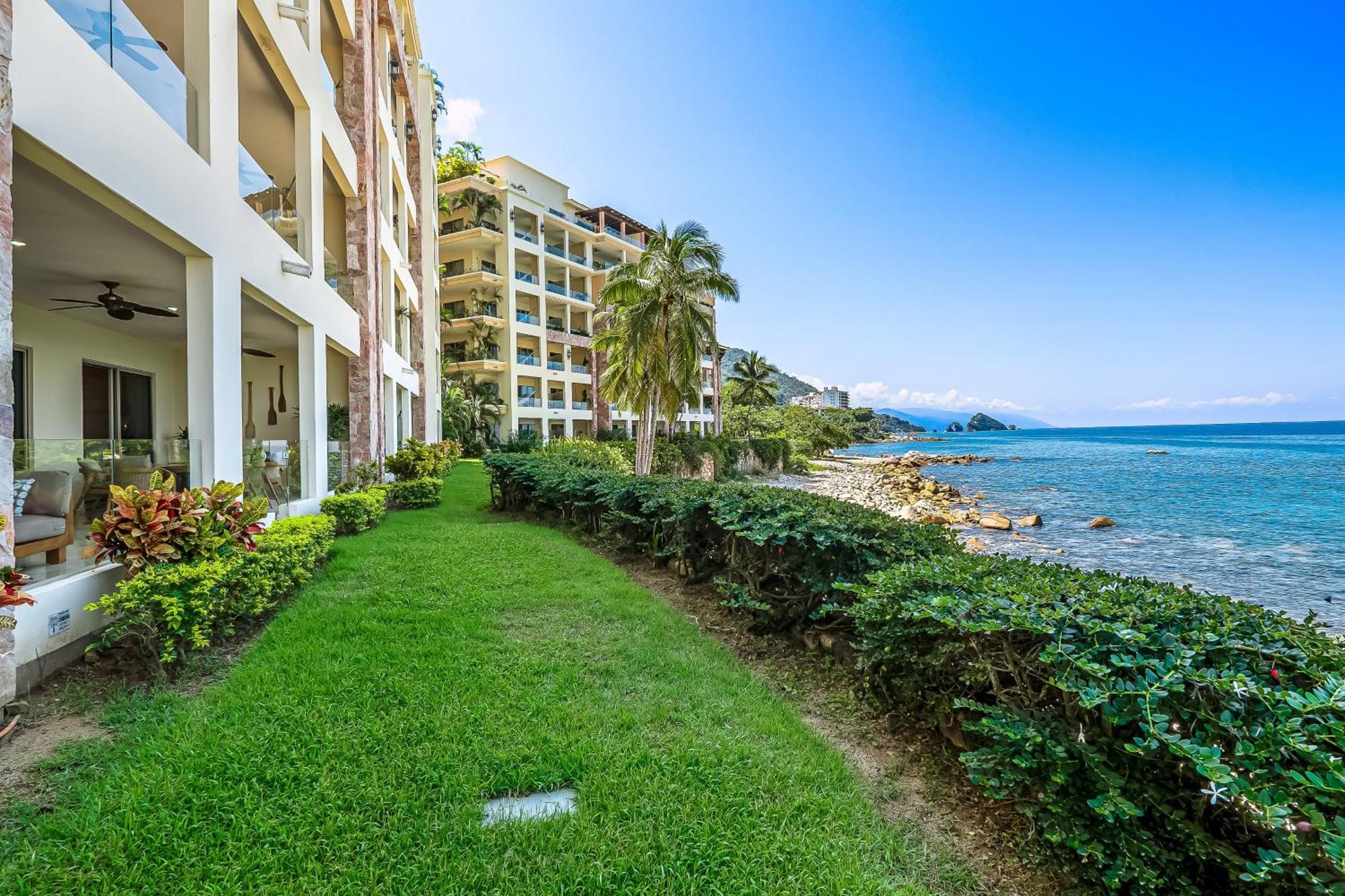 Coastal Charm At Garza Blanca Apartment Puerto Vallarta