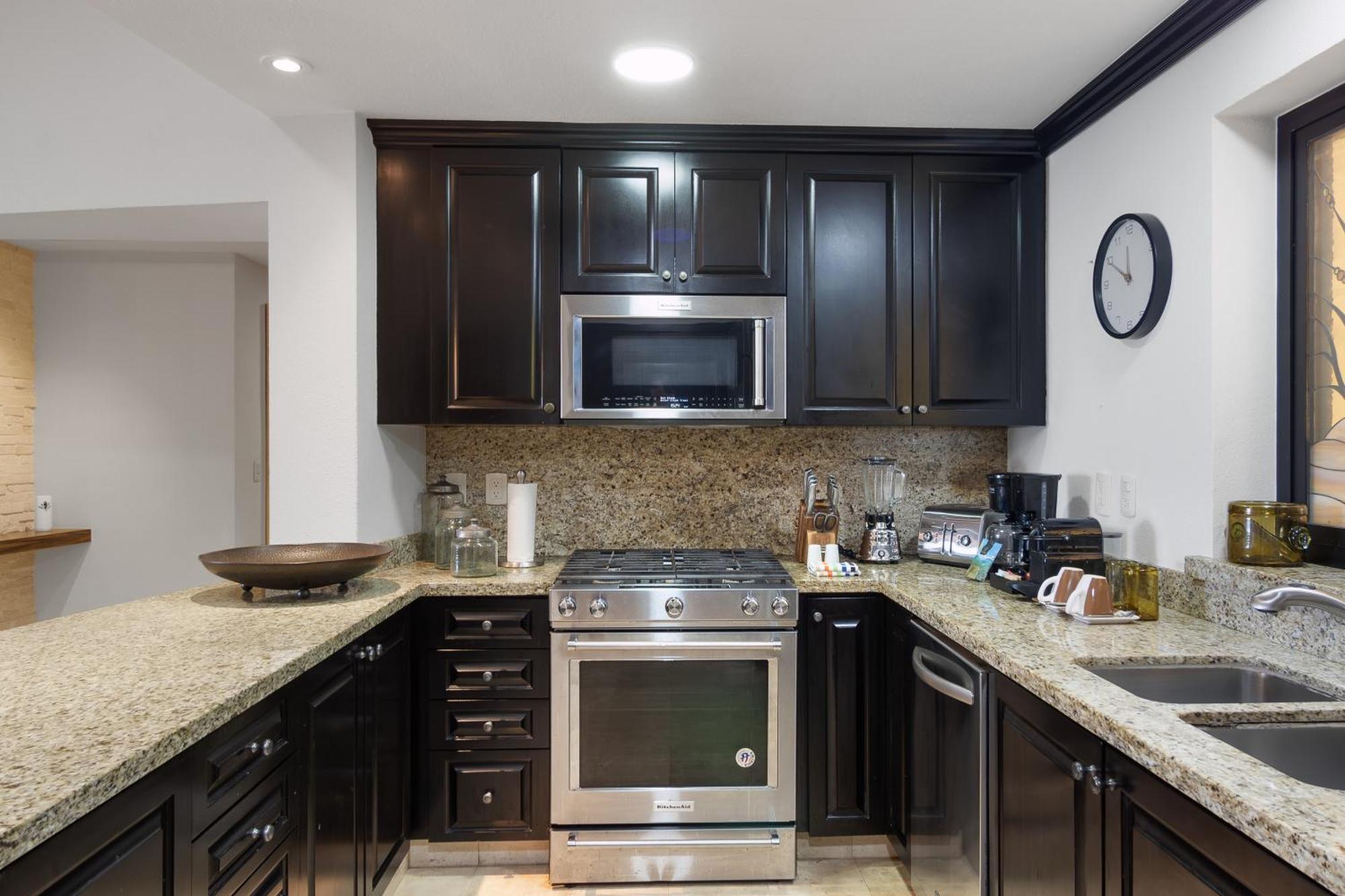 Coastal Charm At Garza Blanca Apartment