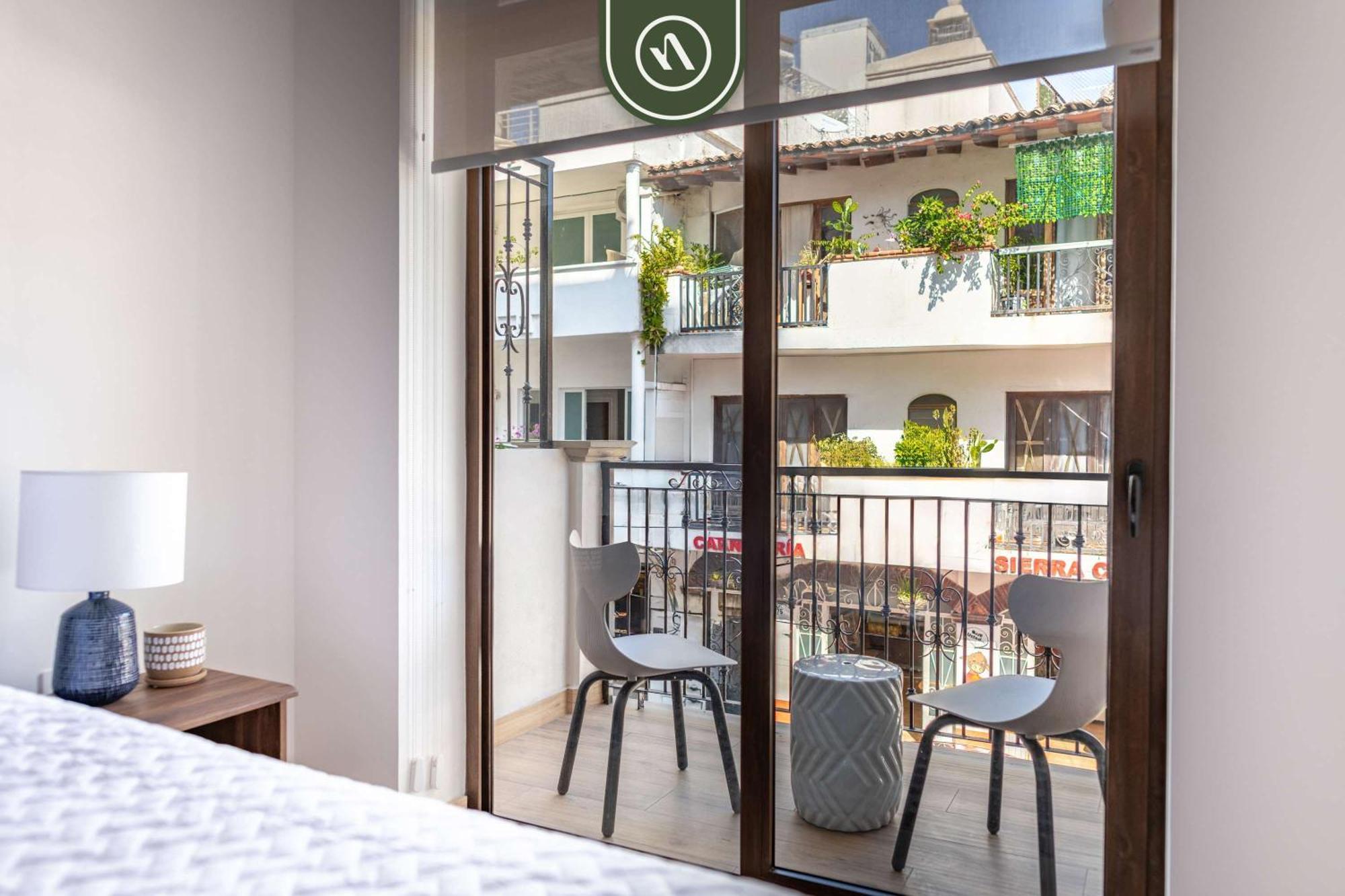 Centric 1 Bedroom In Zona Romantica - Pool * Puerto Vallarta