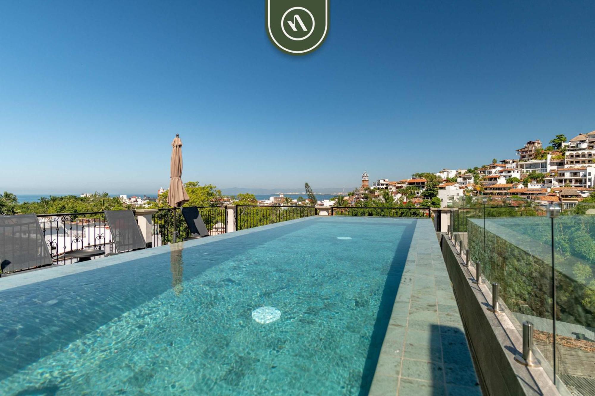 Apartment Centric 1 Bedroom In Zona Romantica - Pool Puerto Vallarta