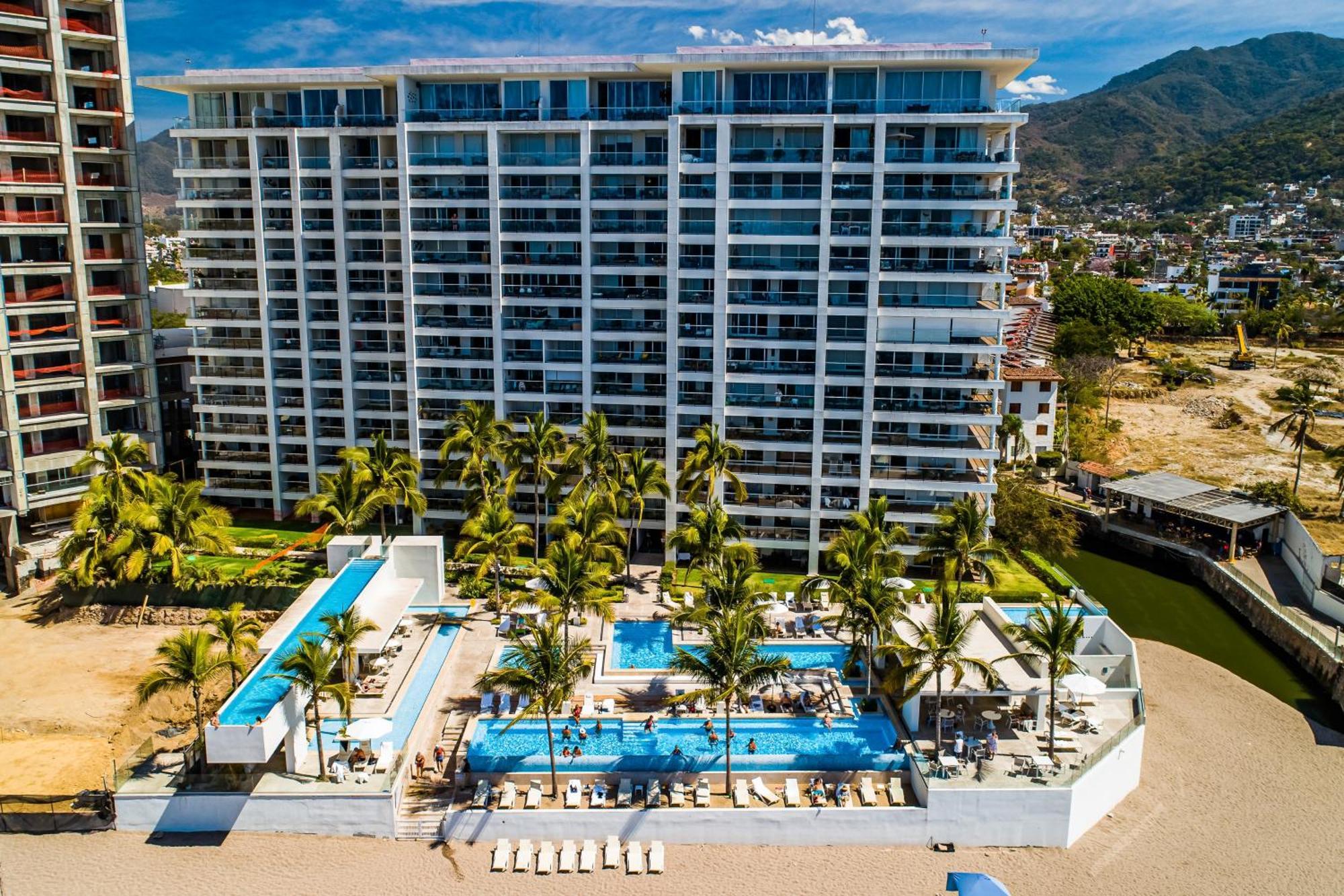 Harbor 171 Torre Sur 13009 Puerto Vallarta