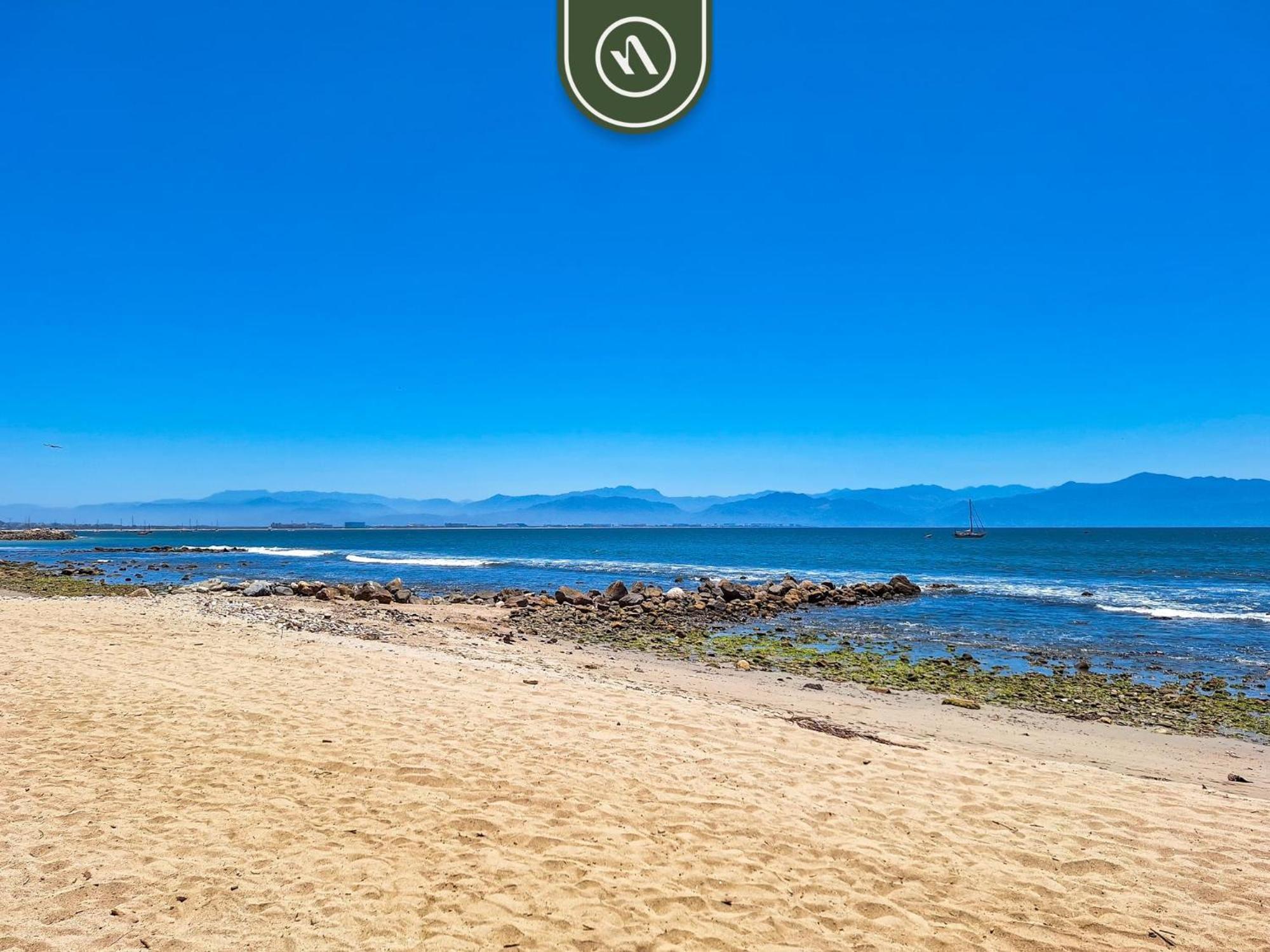 Apartment Oceanfront 2 Bedroom With Beachclub - Pools - Ocean Puerto Vallarta
