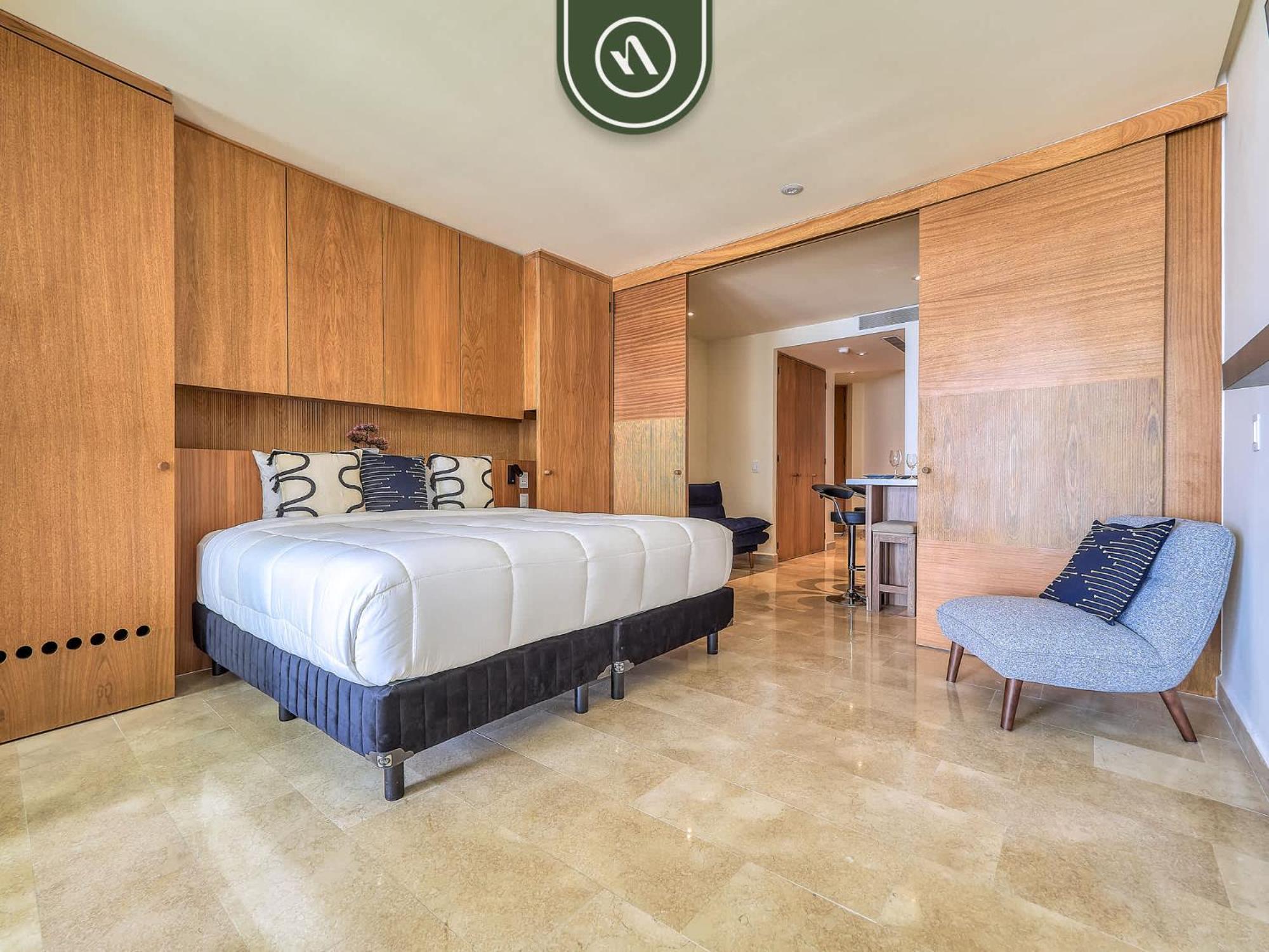 Oceanfront 2 Bedroom With Beachclub - Pools - Ocean Apartment *