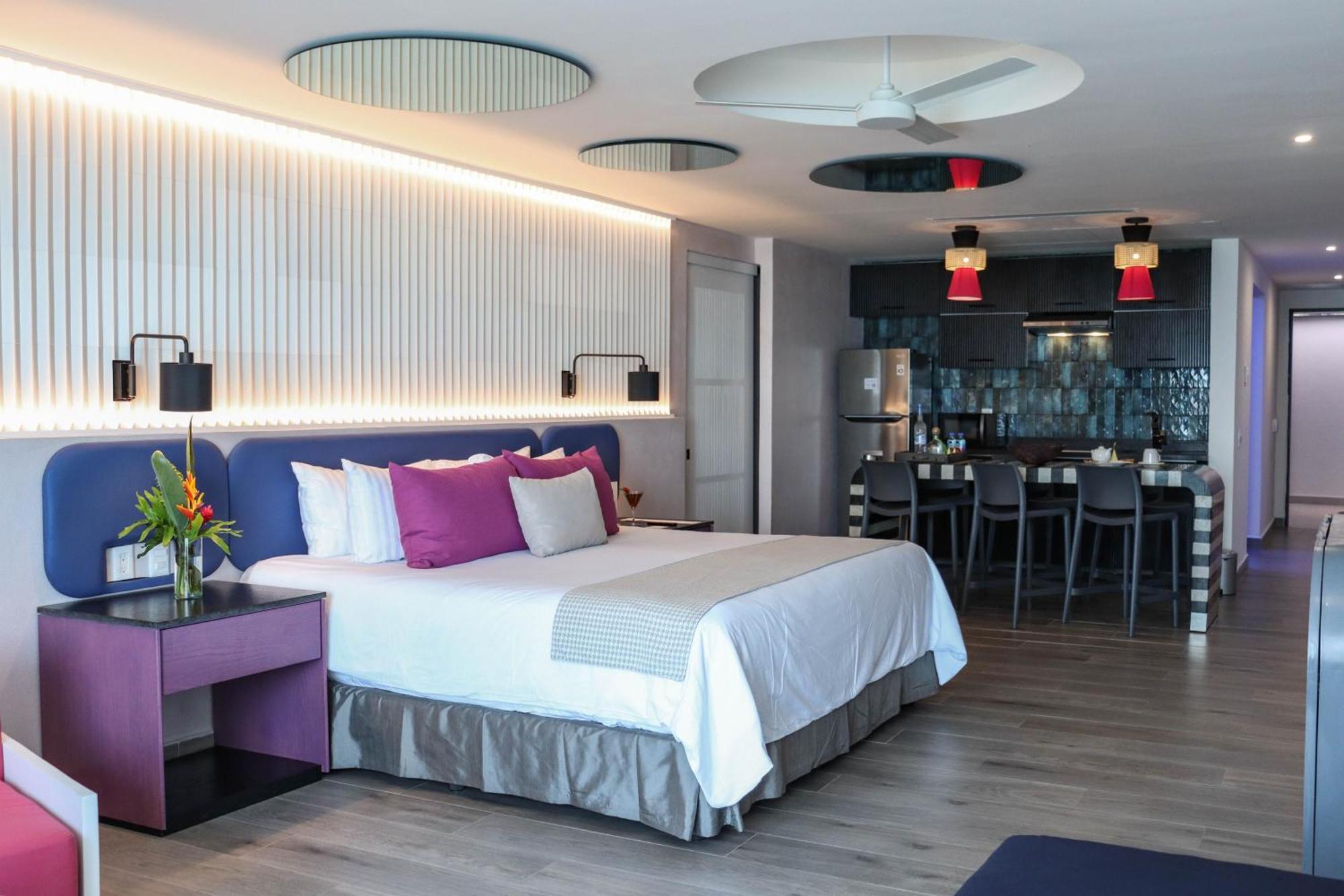 Almar Luxury Lgbt Front Experience (adults Only) Resort 4*