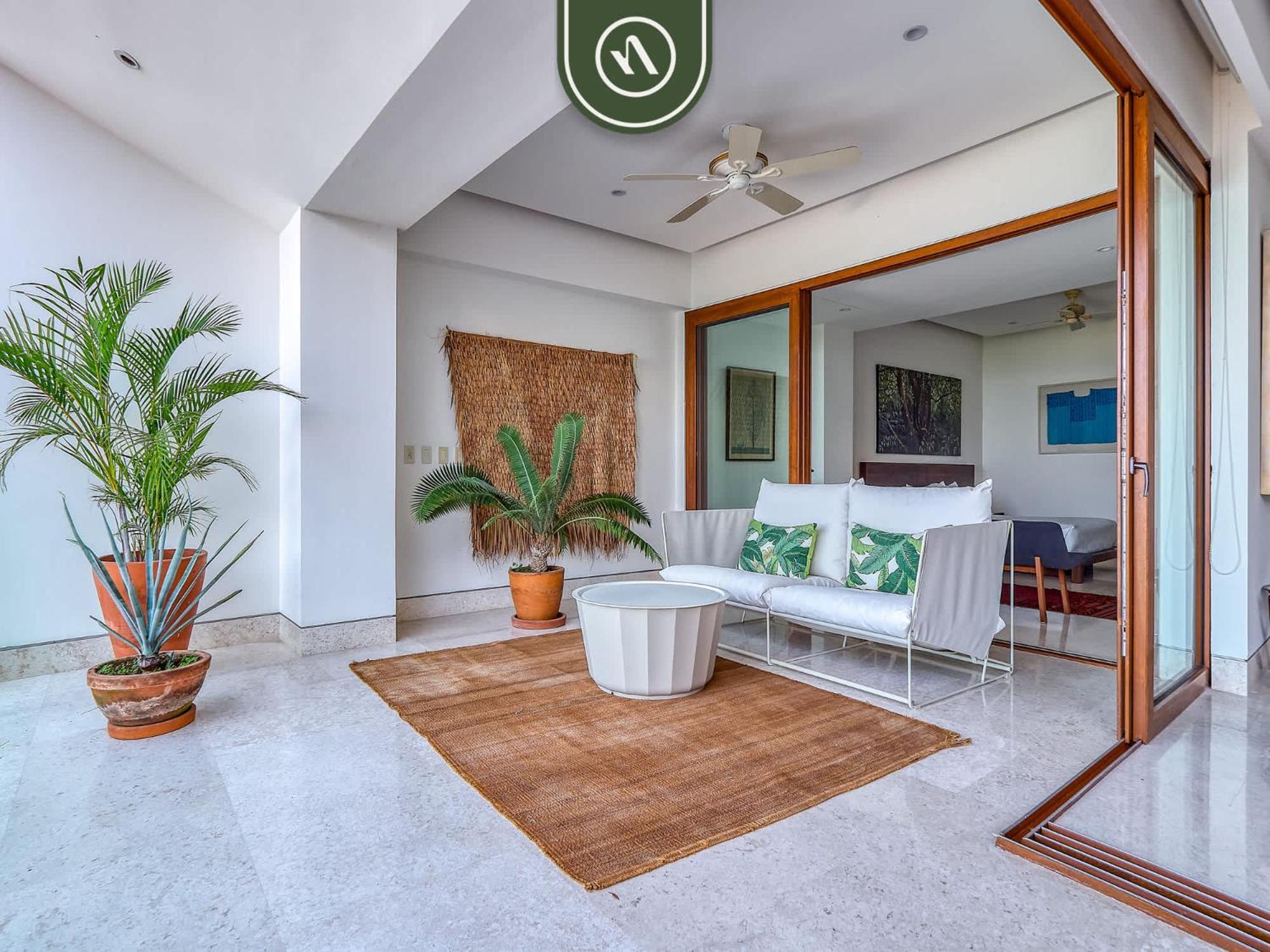 Apartment Luxury 3 Bedroom - Beachfront - Multiple Pools Puerto Vallarta