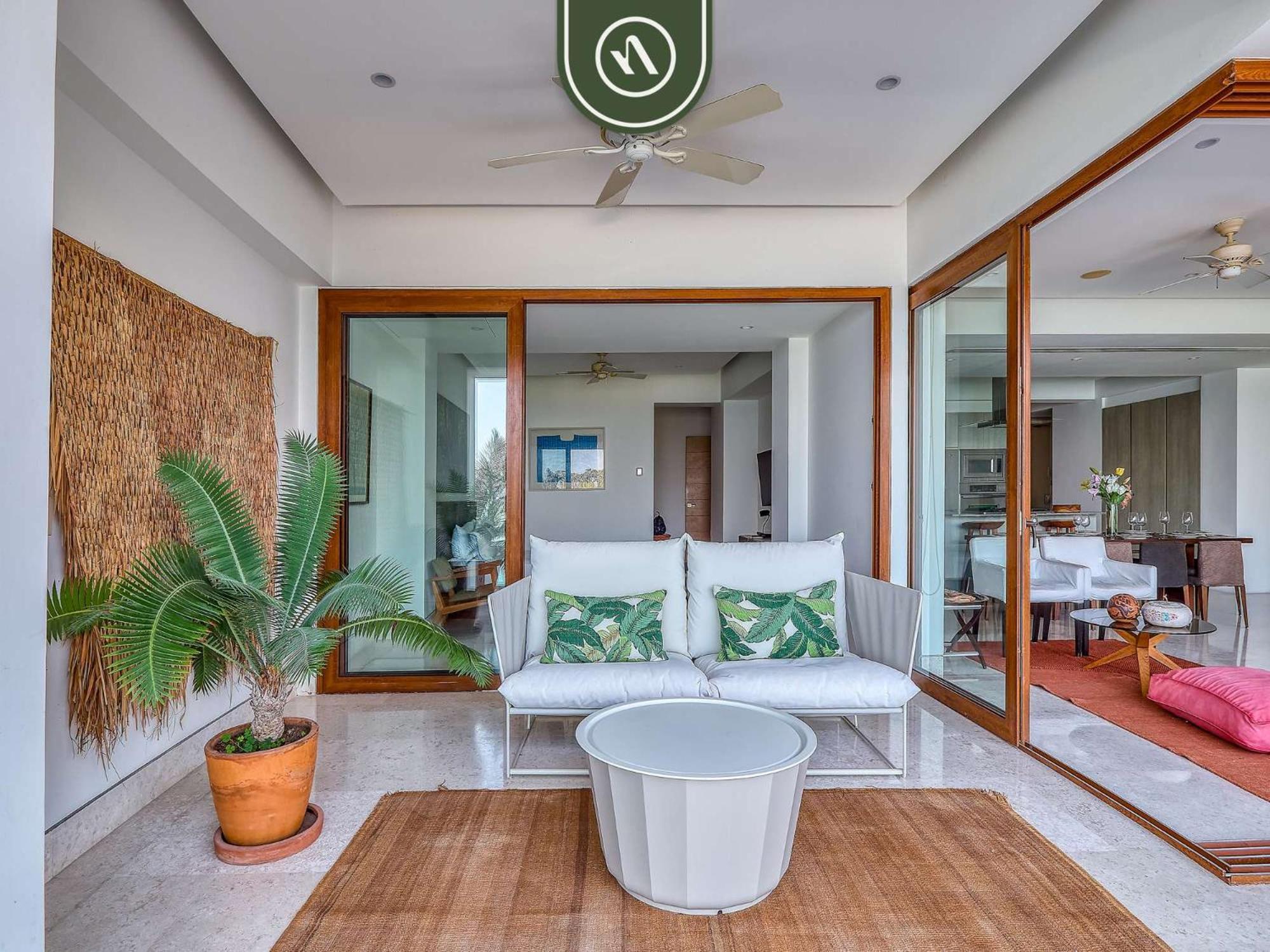 Apartment Luxury 3 Bedroom - Beachfront - Multiple Pools