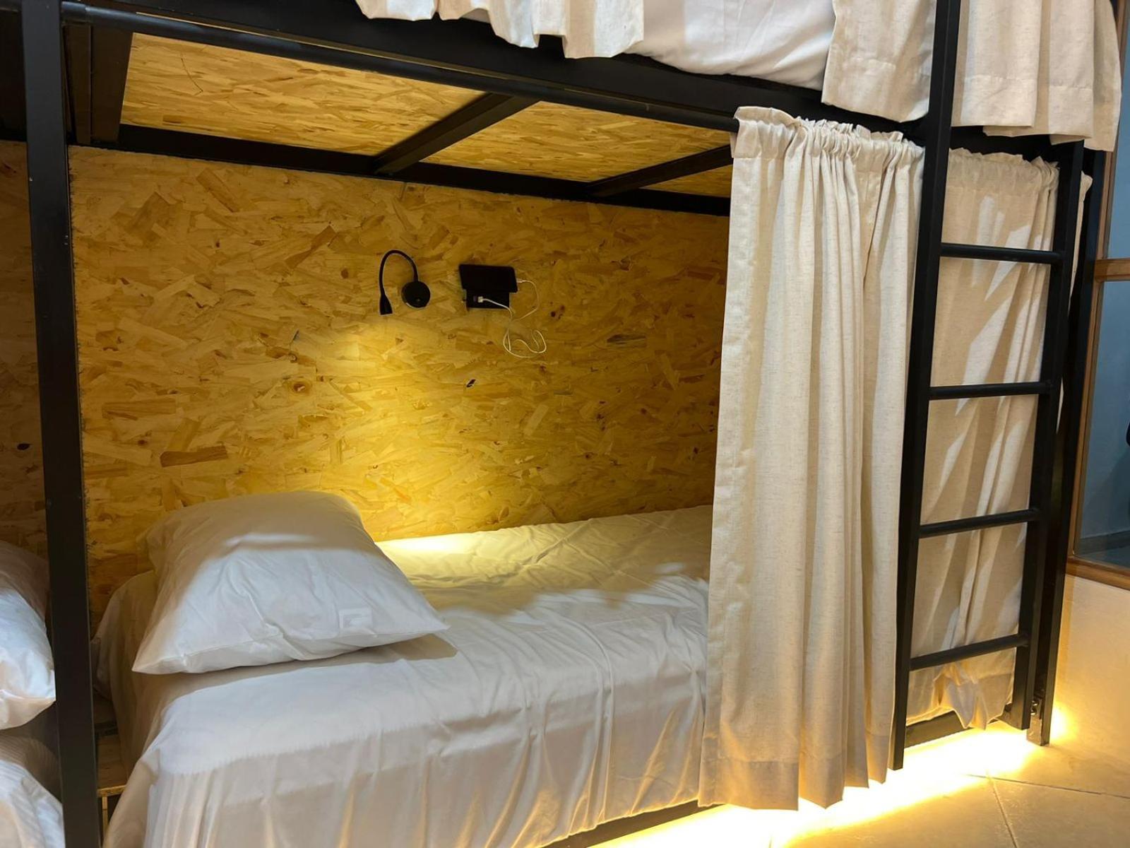 Guest house Kualena