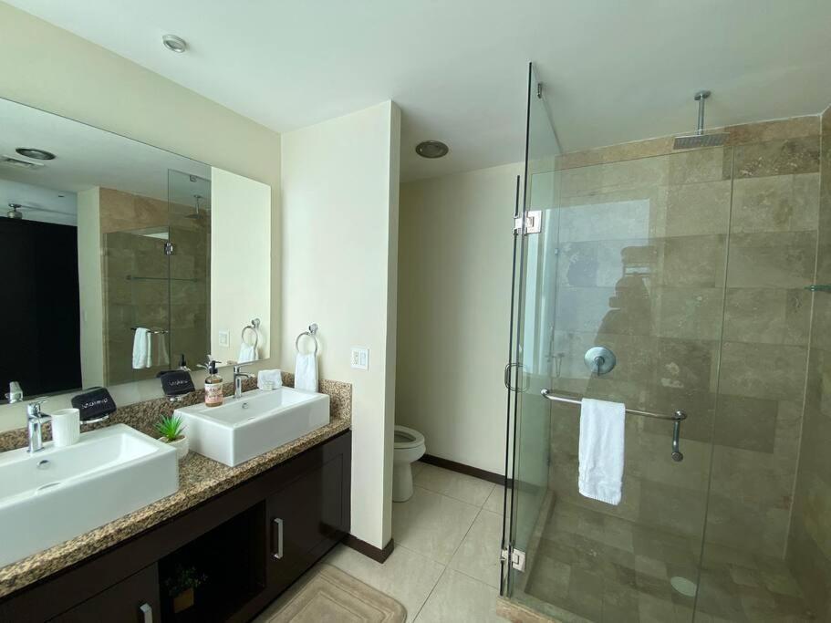 Peninsula Vallarta Luxury Tower 2 11a Apartment Puerto Vallarta