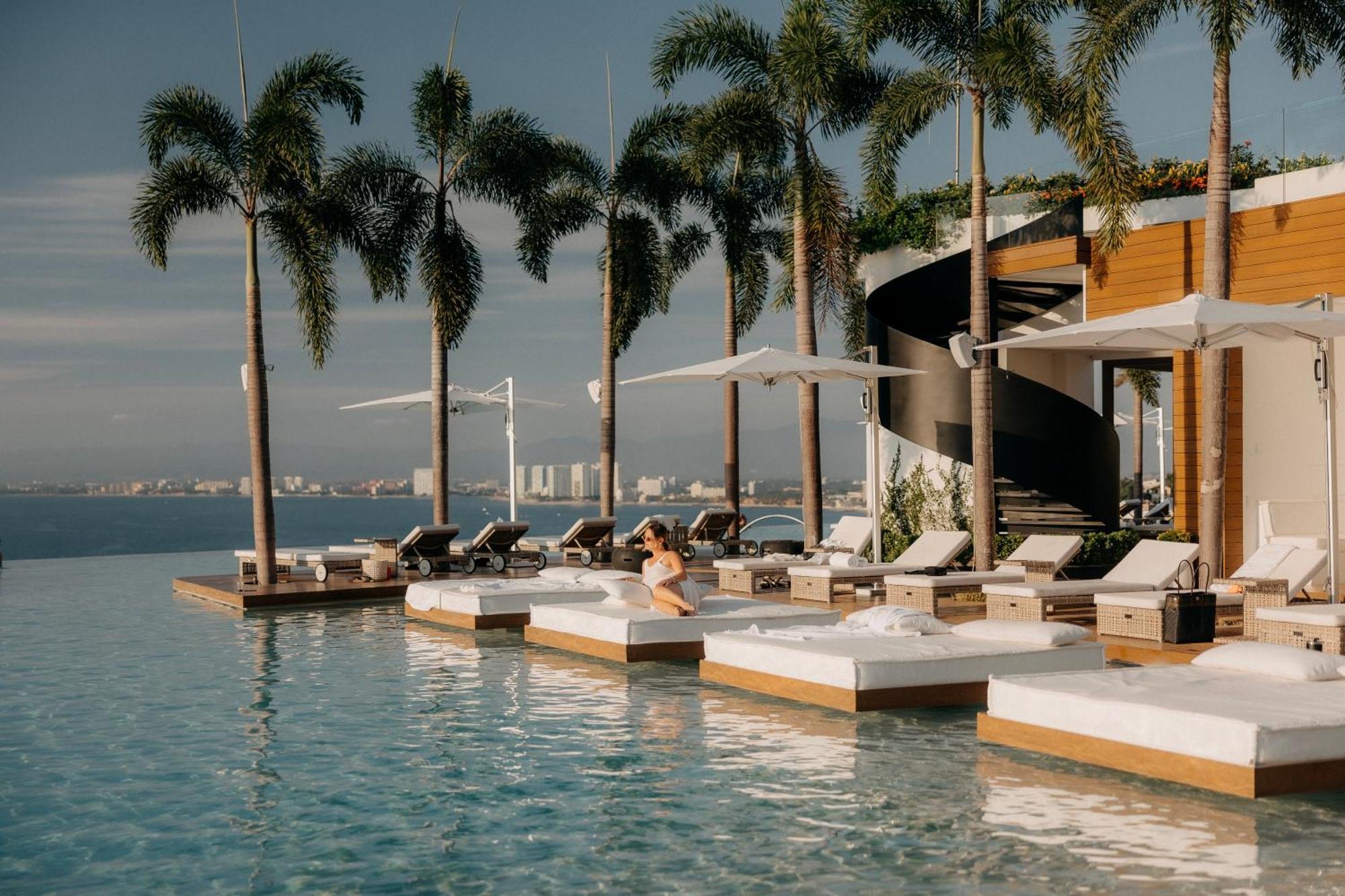 Maxwell Residences Romantic Zone Hotel 4*