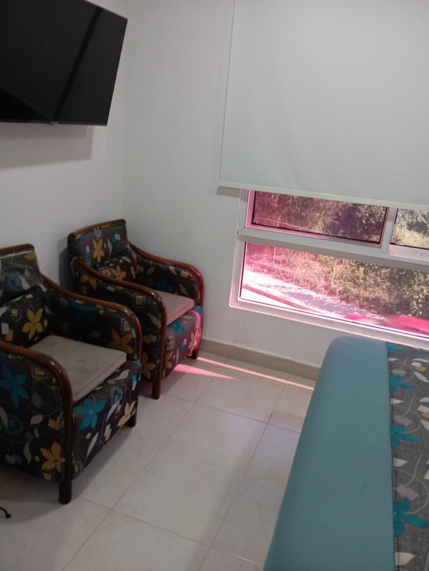 Casa Flores 3*