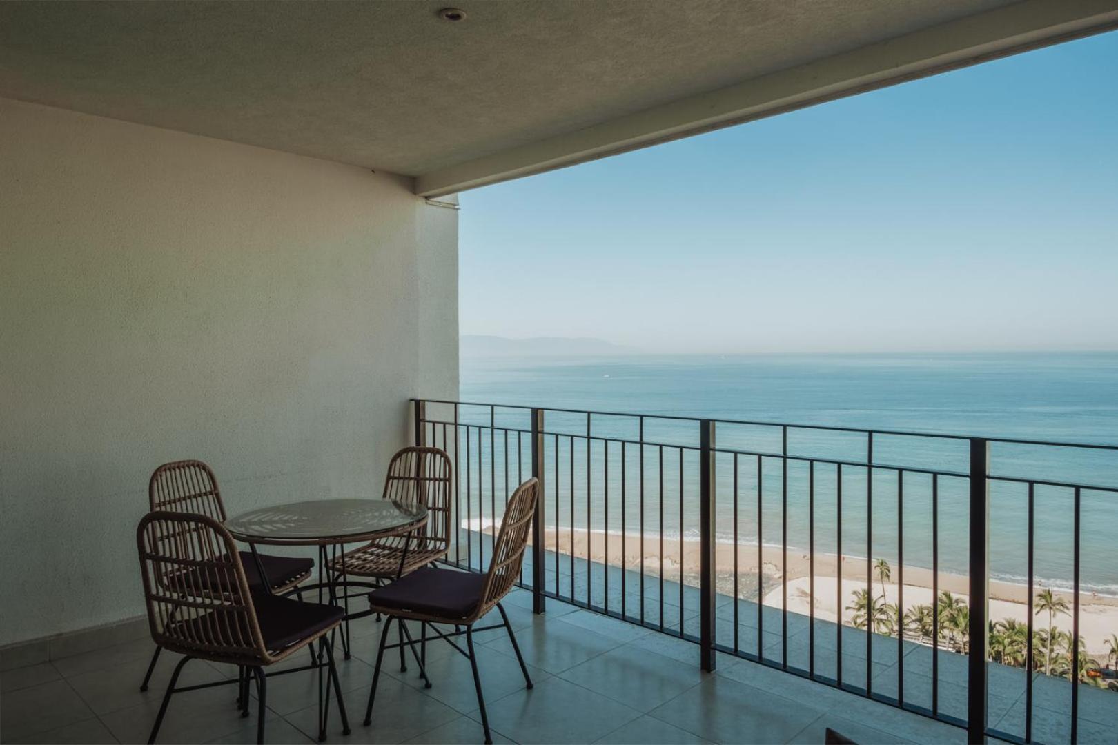 Grand Venetian Beachfront Apartamento Puerto Vallarta