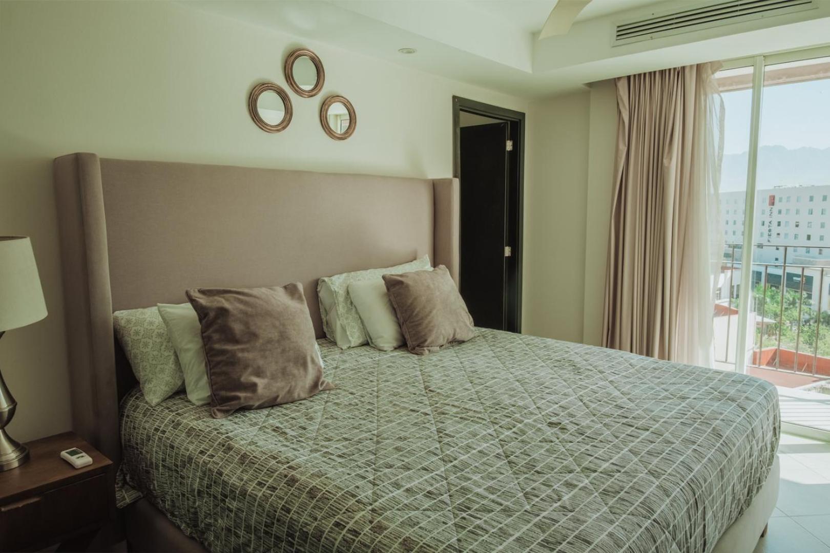 Grand Venetian Beachfront Apartamento *