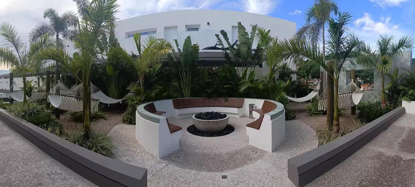 Apartment Avida Romantic Zone Gym Rooftop Pool