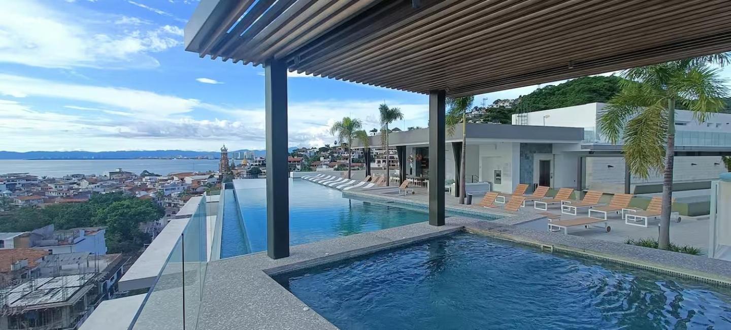 Avida Romantic Zone Gym Rooftop Pool Apartment *