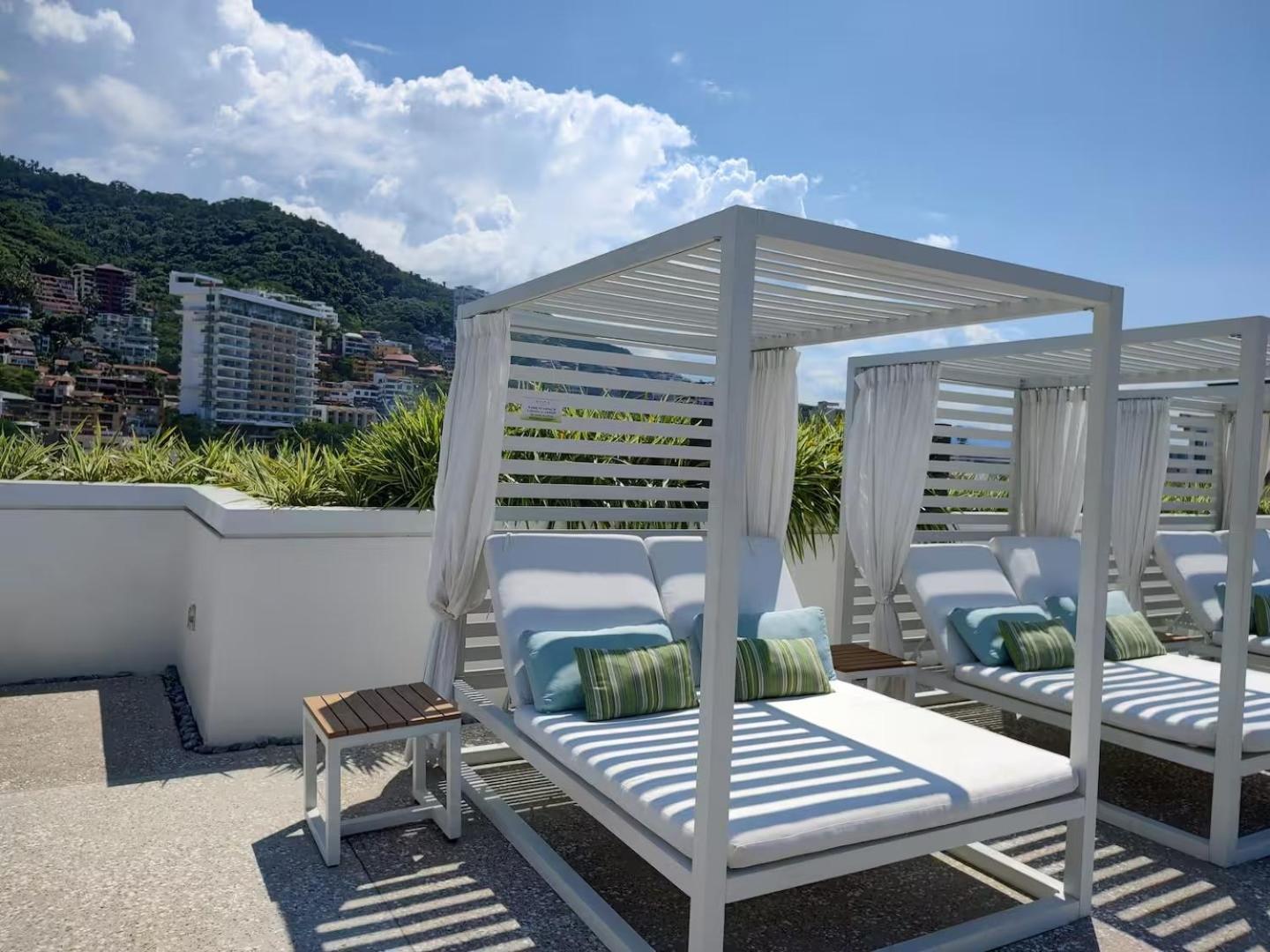 Avida Romantic Zone Gym Rooftop Pool Apartment Puerto Vallarta