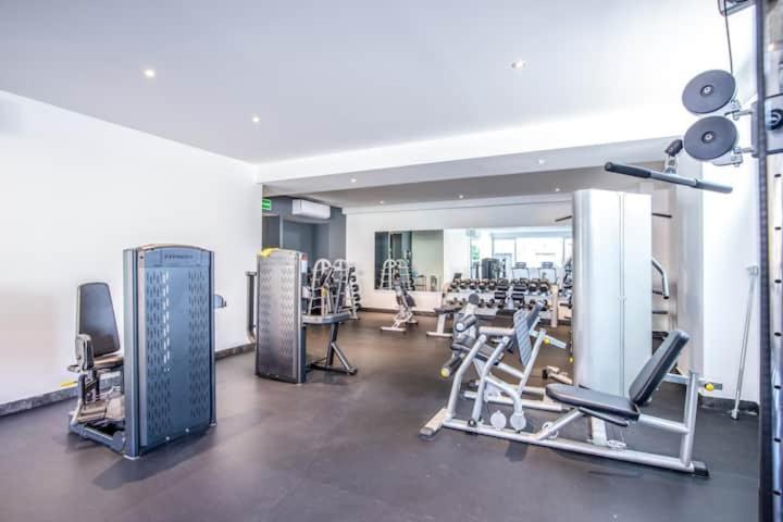 Desire Romantic Zone Gym Rooftop Pool *