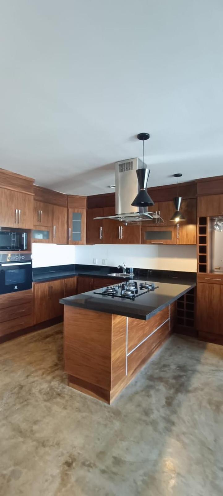 Penthouse #1 - Piso 5 Basilio