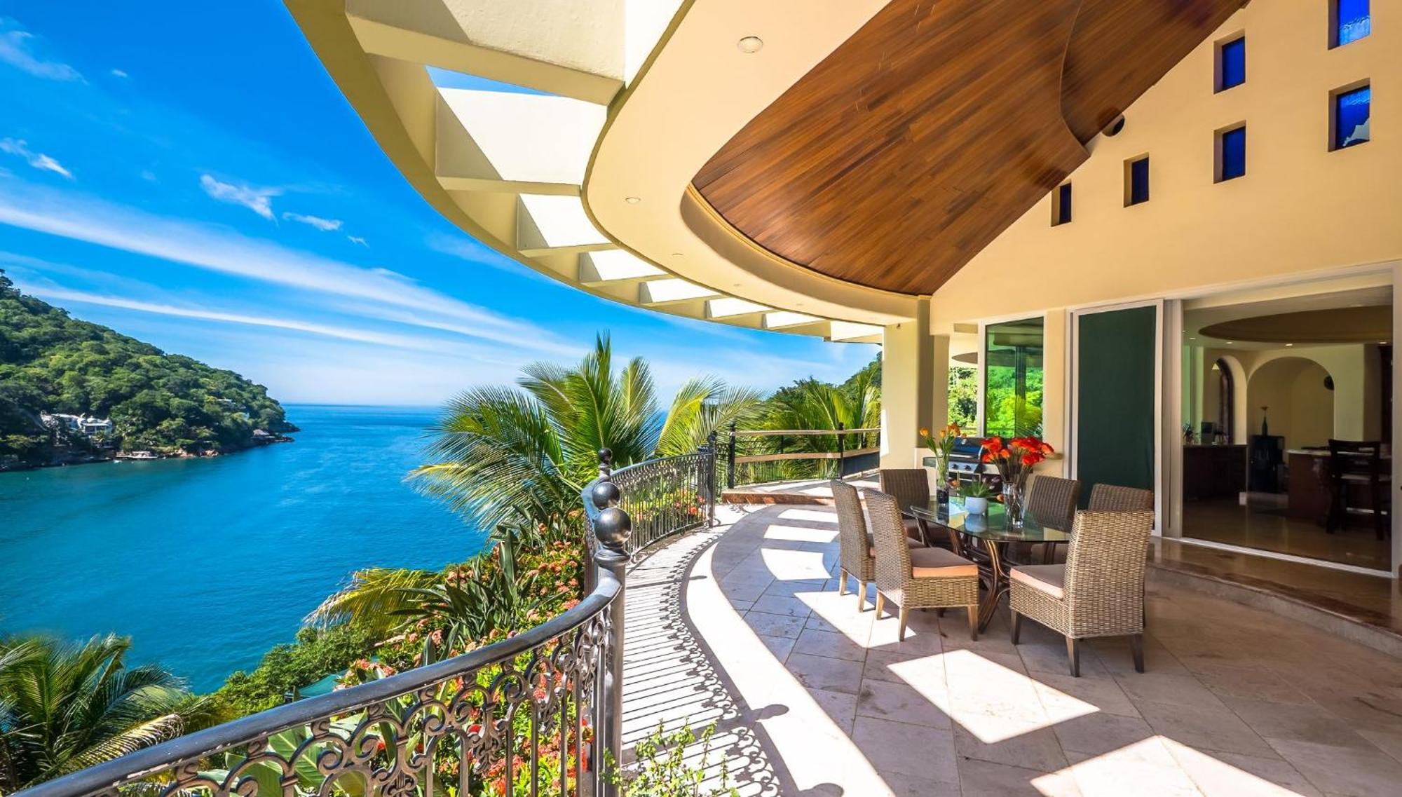 Luxury Frontage With Amazing Views For Rent Puerto Vallarta