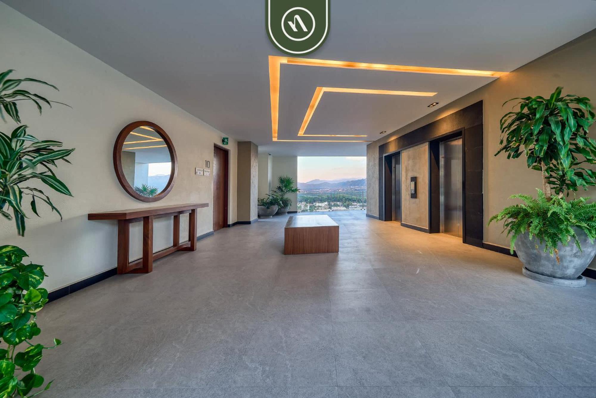 Luxury 2 Bedroom Near Golf Courses And Marina - Pool Apartment