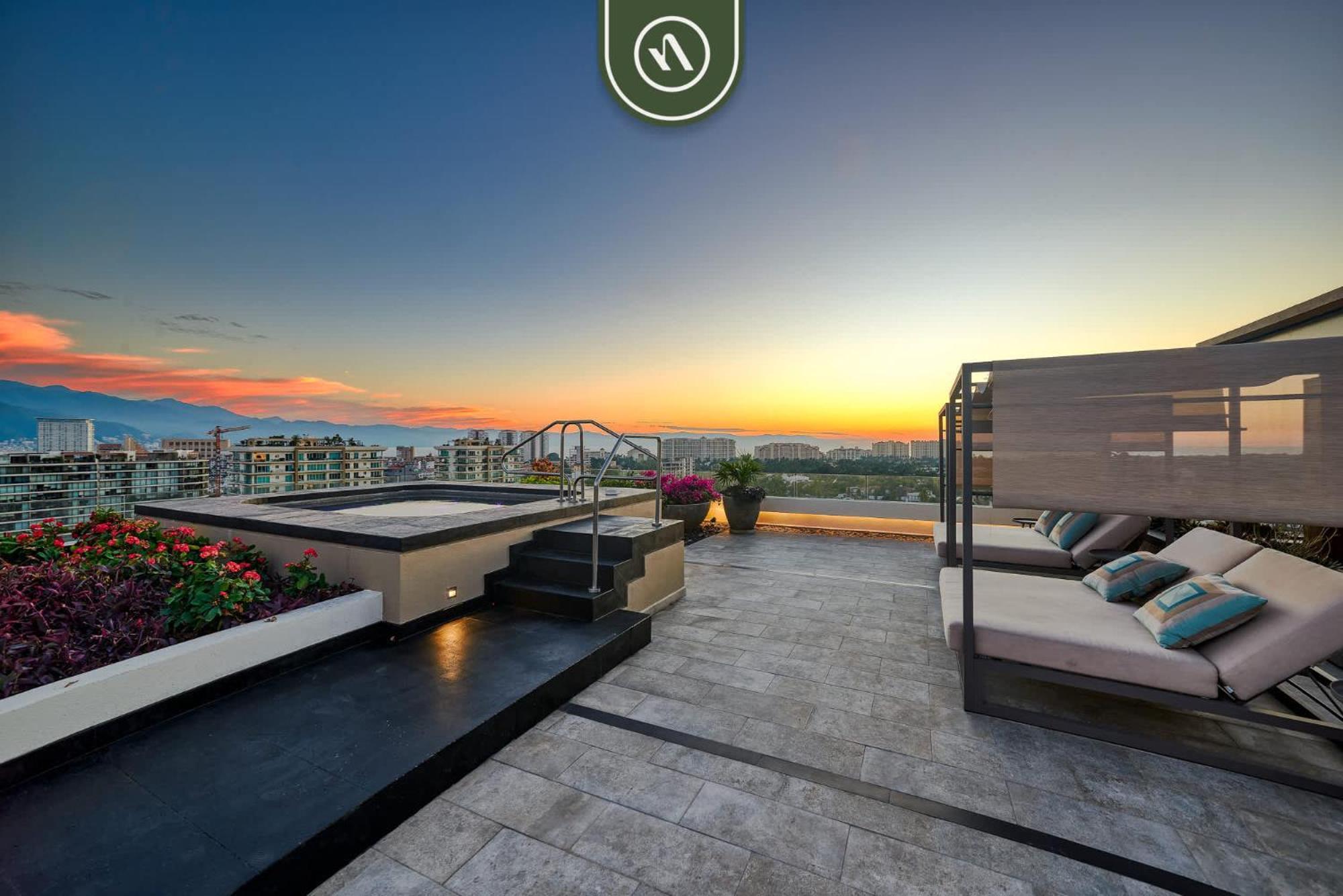 Luxury 2 Bedroom Near Golf Courses And Marina - Pool Puerto Vallarta
